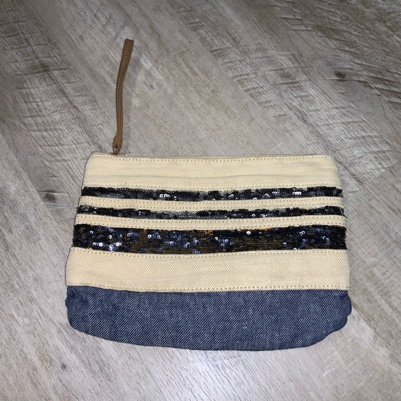 (Bin 4)  Gap canvas and sparkle summer wristlet, Size OS - Picture 2 of 4